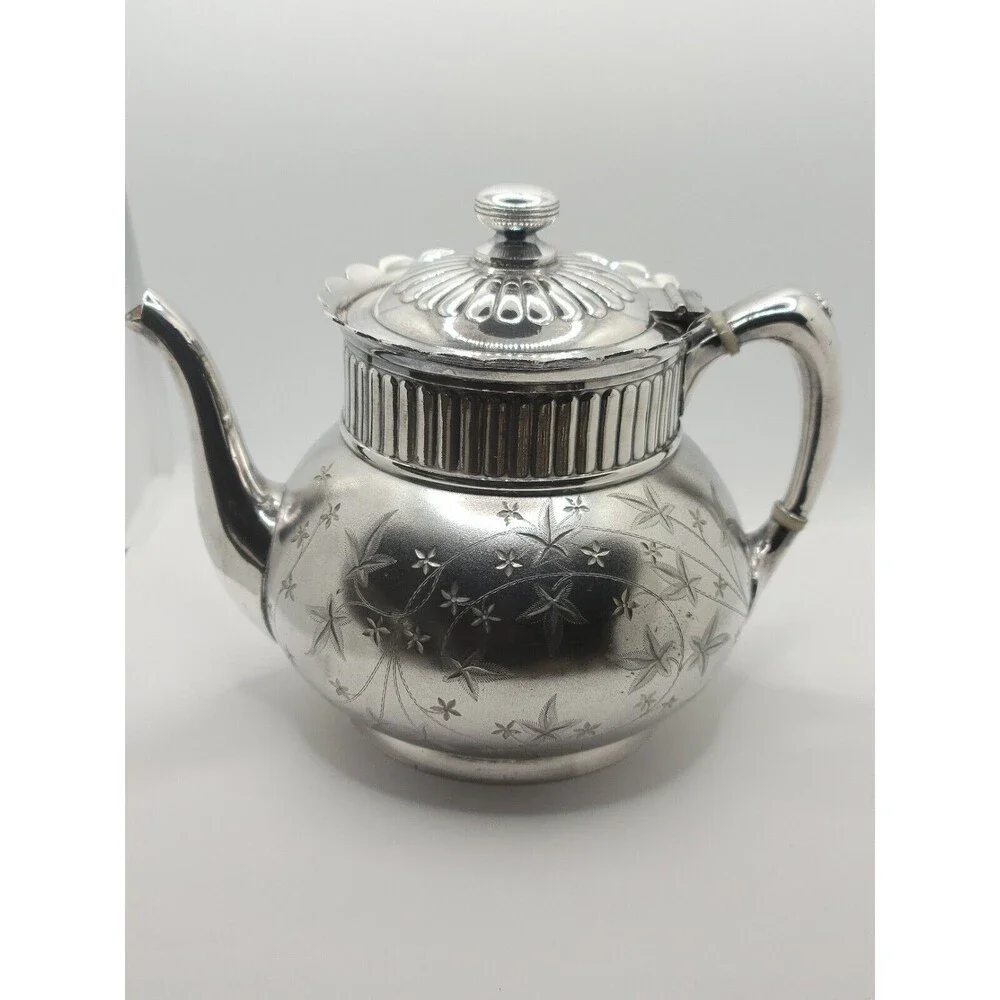 ANTIQUE Victorian FLORAL TEA POT Quadruple Plate Silver PAIRPOINT MFG CO